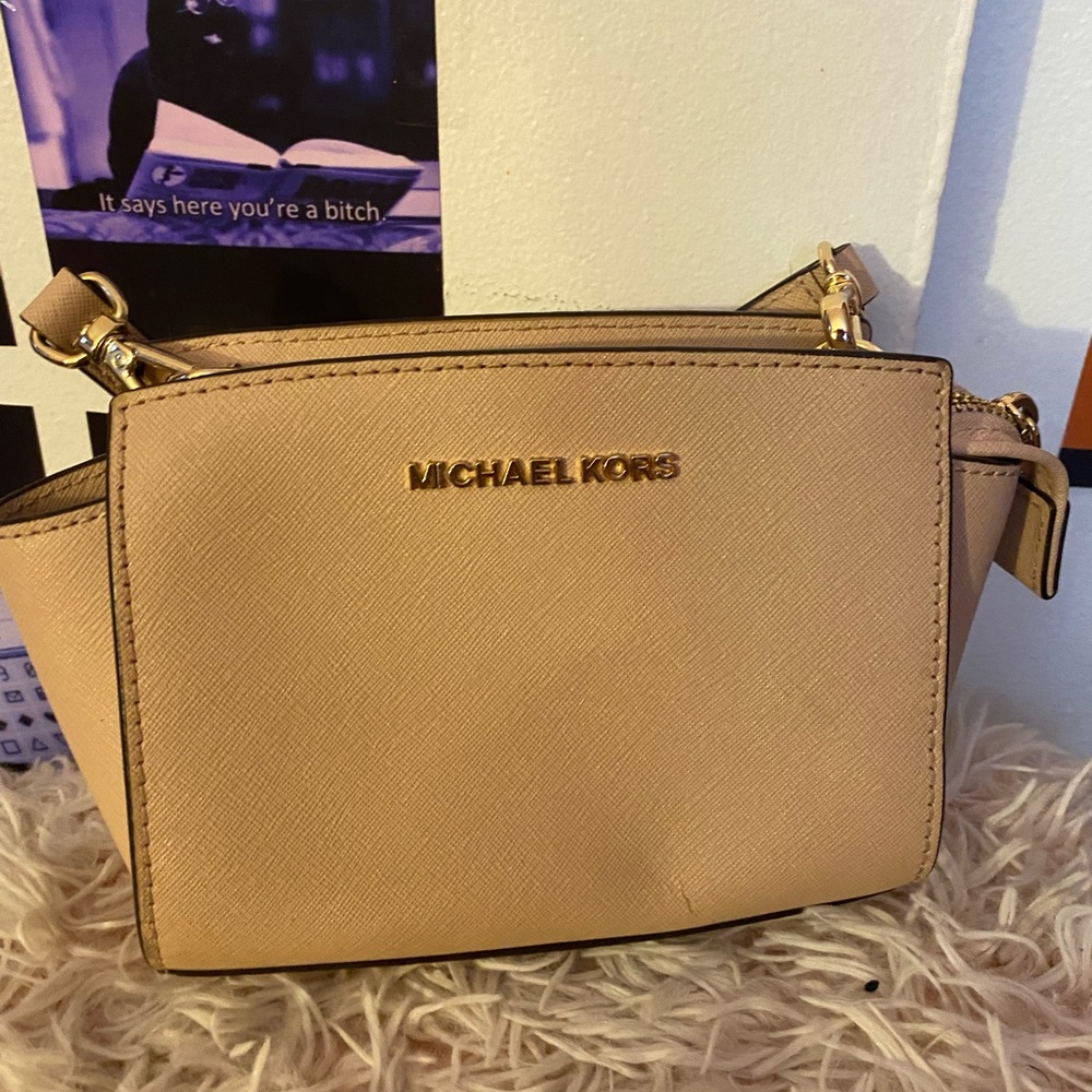 Pink Michael Kors purse! 💗